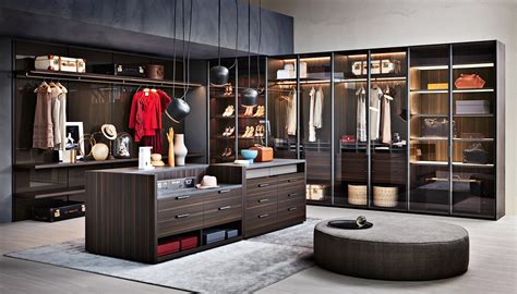 4 Custom Closet Designs For Every Style