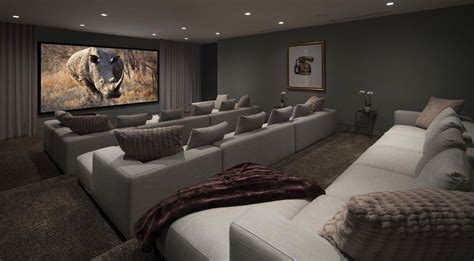 Either way, today's post is how to set up a home movie theater, and i'm really excited about it! Basement Home theater Design Ideas | Home Design