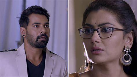 Omg After 20 Years Abhi And Pragya Finally Come Face To Face In Kumkum