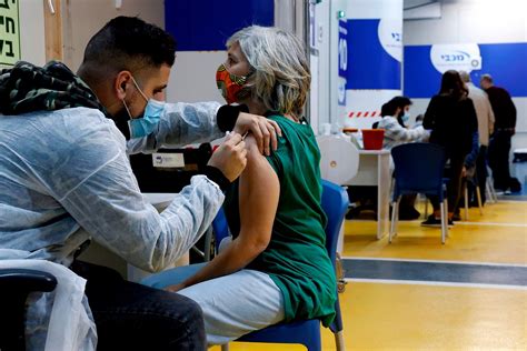 That's not great, but the vaccine likely continues to protect the. Even more evidence shows vaccinated people are unlikely to ...