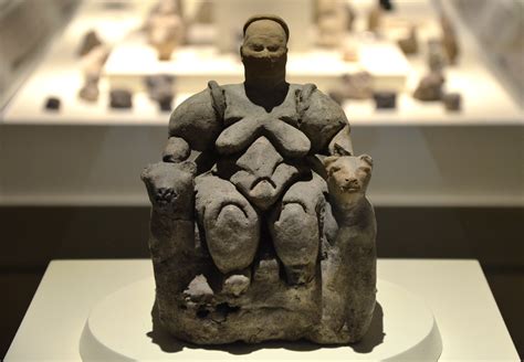 An 8 000 Year Old Statue Discovered At Çatalhöyük In Turkey Is Thought To Depict A Fertility