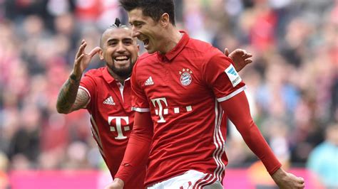 Born 21 august 1988) is a polish professional footballer who plays as a striker for bundesliga club bayern munich and is the. Lewandowski double sends Bayern 10 point clear at top ...