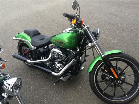 Urban riding puts its own set of demands on a motorcycle you need an engine built to conquer it. A Mean, Green 2015 Harley-Davidson Softail Breakout Build ...