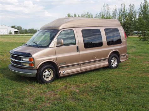 1999 Chevrolet Express Van Limited Se 1500 137168 Miles Runs And