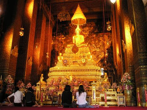 Gambar Bangunan Agama Budha Asia Tempat Beribadah Thailand Emas
