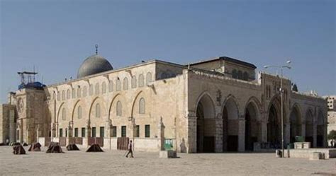 The messenger of allah saw said. Who built the Al-Aqsa Mosque?