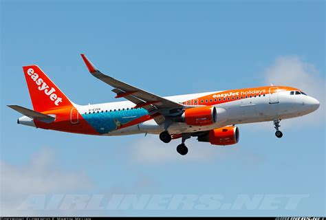 Airbus A320 214 Easyjet Airline Aviation Photo 6896087