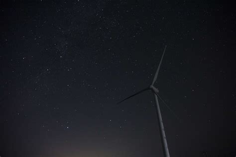 3840x2560 Starry Sky Windmill 4k Wallpaper Coolwallpapersme