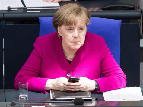 Angela Merkel Steckbrief Bilder Und News Webde