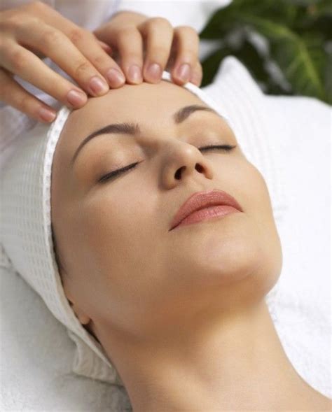 A Natural Facelift To Look Younger Natural Face Lift Facial Massage Facial Treatment