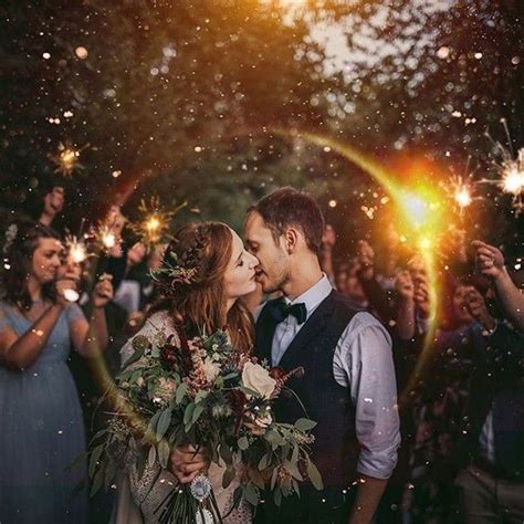 40 The Most Incredible Night Wedding Photos Ever Mrs To Be Digital