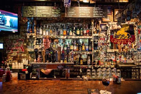 The 50 Best Dive Bars In America 2019 Big 7 Travel Cool Bars Best
