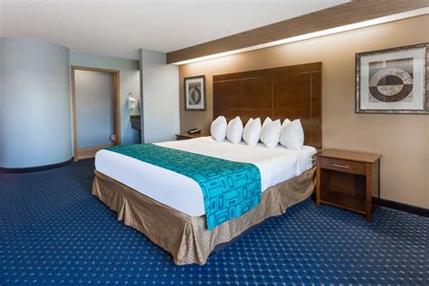 The howard johnson inn is a very accessible hotel. Howard Johnson Inn & Suites Vancouver, WA - See Discounts