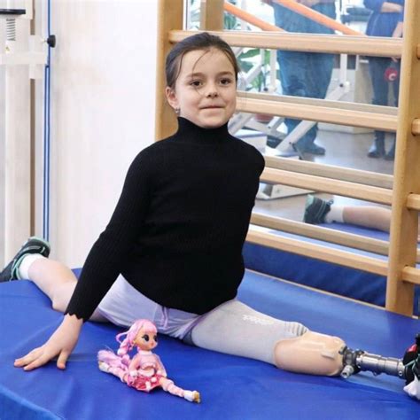 seven year old gymnast who lost a leg after russia s missile attack makes a heroic comeback in