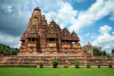 21 Must Visit Temples In Khajuraho Best Temples Of Khajuraho