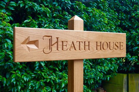25 Beautiful Engraved Wood Signs For Home