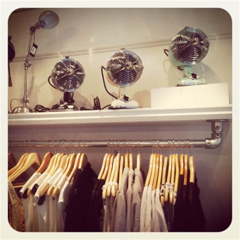 A highly flexible and versatile way of creating unique wall or freestanding displays in a retail space. Under shelf clothing rail - Projects - Simplified Building