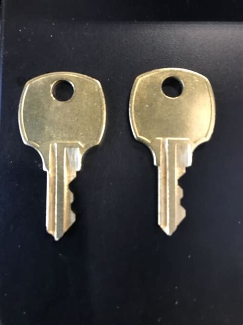 2 Lane Cedar Chest Keys Pre 1987 Free Shipping Ebay