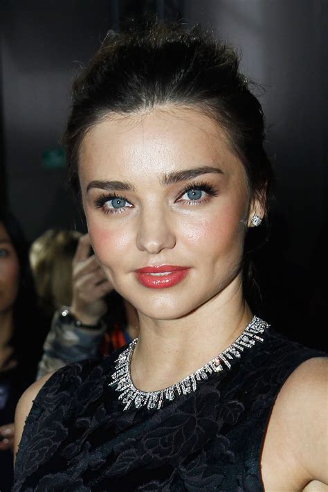 the thing miranda kerr does with her makeup that makes her look 1 000 times flirtier than