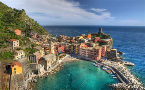 3840x2571 Cinque Terre Colorful Colors Houses Italy Landscape