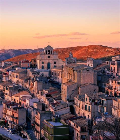 Veduta panoramica di Monterosso Almo, Sicilia | Visit sicily ...