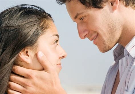 Cómo Hacer Un Beso Francés Perfecto Guía Paso A Paso Seducir Mujer