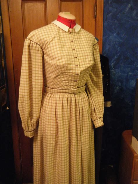 You may want to contact the merchant to confirm the availability of the product. Sew Awesome: 1860s day dress