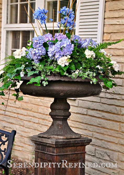 Grandinroad.com has been visited by 10k+ users in the past month Serendipity Refined Blog: Blue and White Outdoor Summer ...