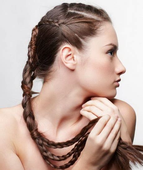 Which is the best hairstyle for long hair? Quick and easy hairstyles for long hair for school