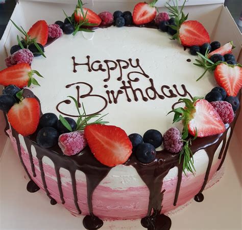 Elsa torte ohne fondant für anfänger zum selbermachen (frozen 1). Pin auf Naked Cake