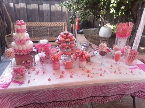 These free, printable favor boxes double as baby shower decorations and give the guests something to take home. baby shower buffet table decorations | ... Baby Show, Baby ...