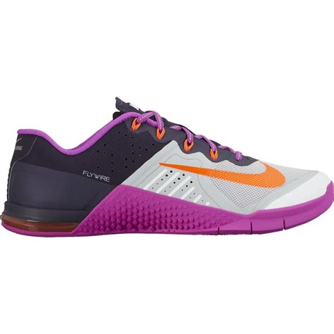 La función de las zapatillas para correr de mujer es la de cuidar el pie durante el ejercicio físico. ZAPATILLAS NIKE METCON 2 MUJER 821913-002