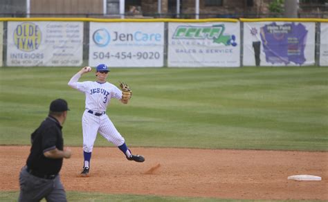 Последние твиты от holy cross baseball (@holycross_bsb). Baseball Falls to Holy Cross in Second Meeting | Jesuit ...