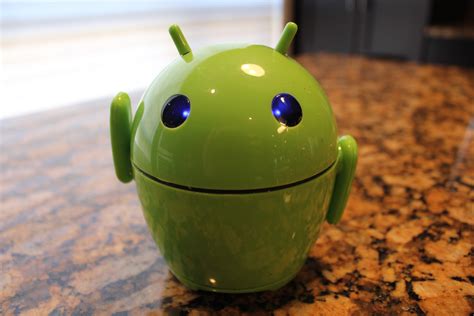 Android Robot Rocks Out As Desktop Pal Bot Speaker Contest