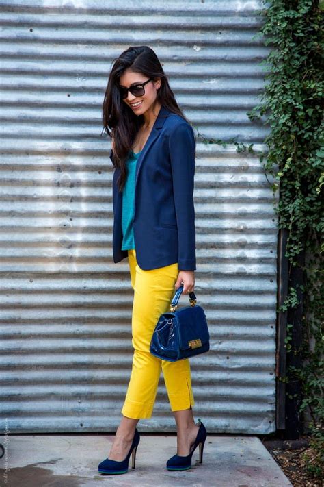 May 21, 2021 · the most popular colors that go with mustard yellow: What to Wear with Yellow Pants
