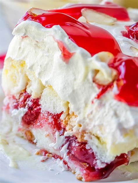 Moist angel food cake topped with tart cherry pie filling, creamy pudding, and lightly whipped cream make this cake out of this world! HEAVEN ON EARTH CAKE #DESSERT #SWEET - Media Food and ...