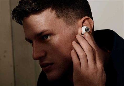 Here's how they stack up to the originals. Sennheiser Momentum 2 True Wireless Bluetooth Earbuds with ...