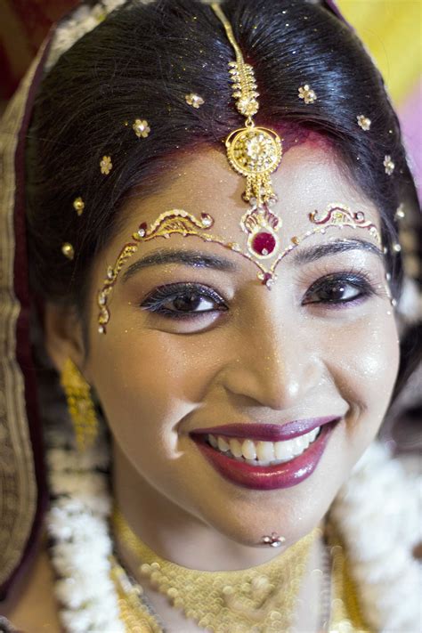 Beautiful Indian Bride Creative Wedding Photography By Kolkata Wedding
