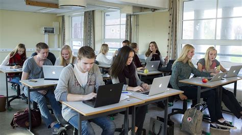 Få ugentligt nyt om undervisningsmateriale fra dr til lærere i grundskolen. Norsk skole scorer lavt på databruk - Tu.no