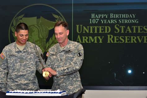 Tradoc Celebrates Us Army Reserves 107th Birthday