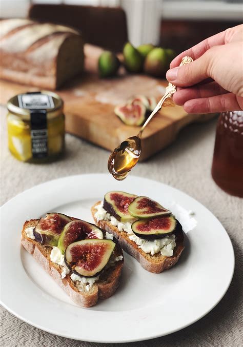 Meredith Dairy — Recipes Fig Honey And Goat Cheese On Sourdough