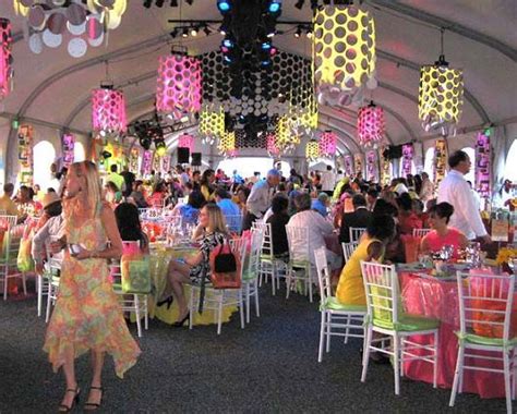 Most 60s parties give more than a nod to the hippies, the surf culture or the mods. 60s themed sweet 16 - Google Search | love it | Pinterest ...