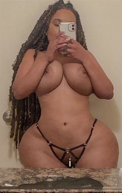 Big Booty Nude Pussy