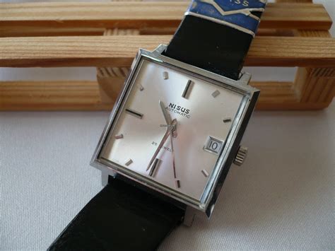 Nisus Is An Extremely Rare Nos Automatic Watch From Switzerlan Für