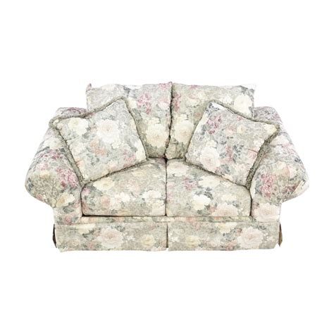 73 Off Sealy Sealy Upholstered Floral Skirted Sofa Sofas