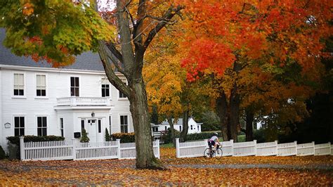 Main Street Hingham Ablaze With Color As Maples Change With The