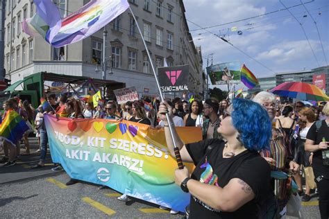 Press Roundup Budapest Pride As An Opposition March Hungary Today