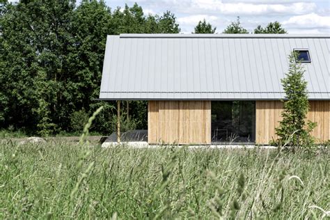Schleissheim palace and olympic rowing course are also within 16 mi (25 km). Haus am Bach | Wolf Architektur