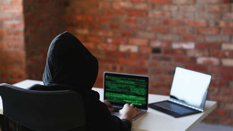 Hackers Que Invadiram Hbo Divulgam V Deo Pedindo Resgate Canaltech