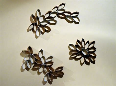 Flower and pom pom lanterns image via: Hello There Handmade Banner: Paper Roll Wall Art